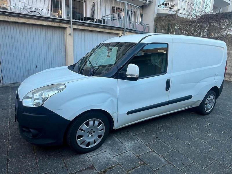 Gebraucht Fiat Doblò 101 PS (74 kW) 2013 Weiß Van / Kleinbus