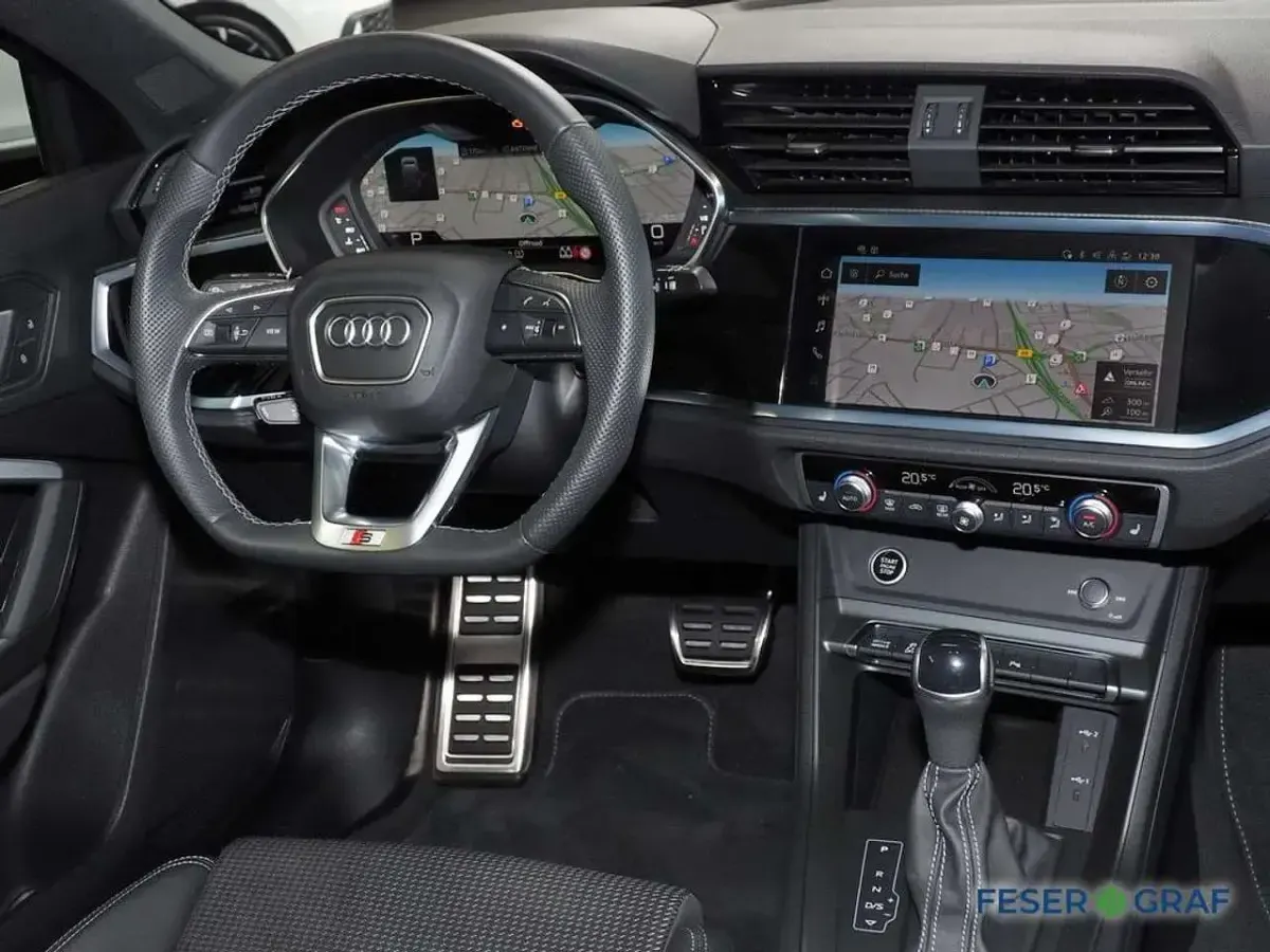 Gebraucht Audi Q3 Sportback S-Line 150 PS (110 kW) 2025 Chronosgrau metallic SUV