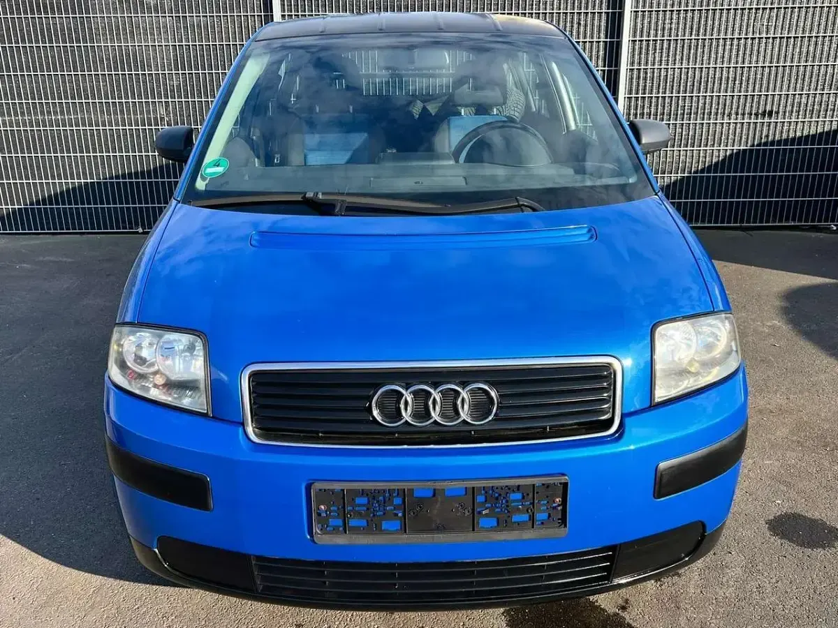 Gebraucht Audi A2 90 PS (66 kW) 2004 Blau Kleinwagen