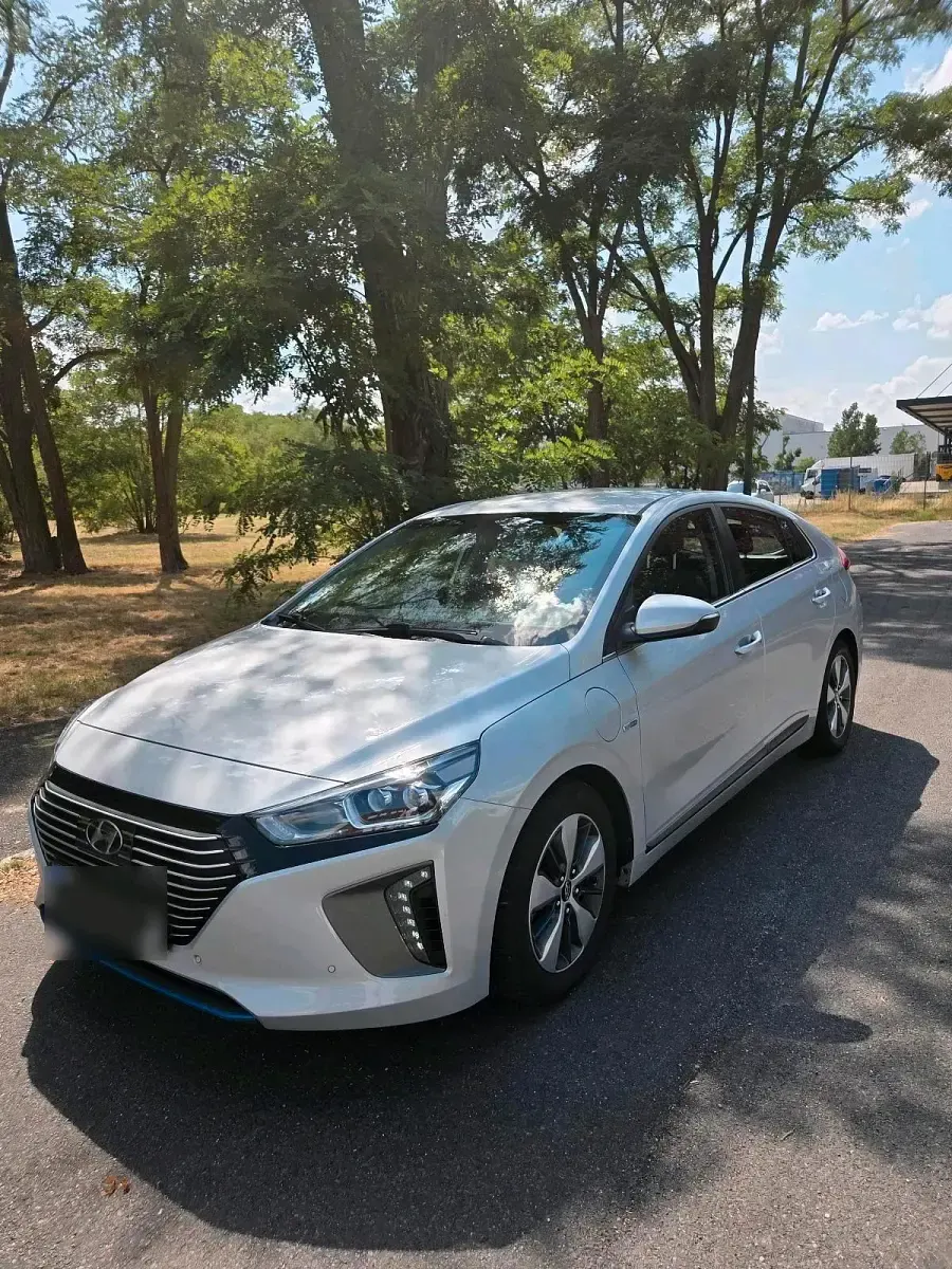 Gebraucht Hyundai Ioniq 120 PS (88 kW) 2018 Grau Kleinwagen