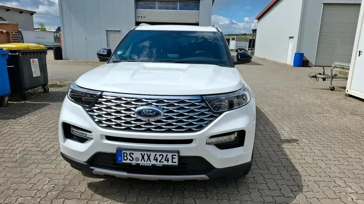 Gebraucht Ford Explorer Platinum 457 PS (336 kW) 2023 Weiß SUV