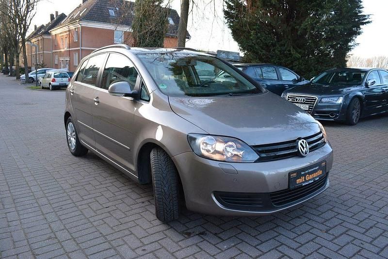 Gebraucht VW Golf Plus Cross Trendline 105 PS (77 kW) 2011 Braun Van / Kleinbus