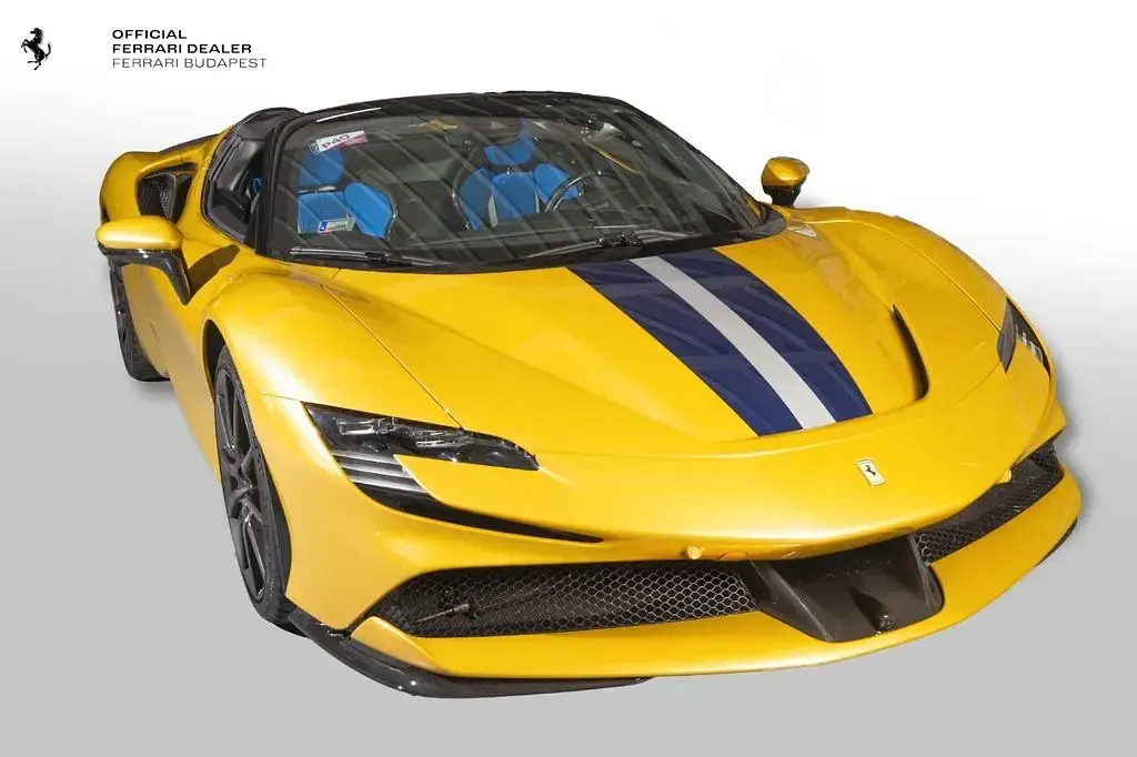 Gebraucht Ferrari SF90 2022 Gelb Cabrio