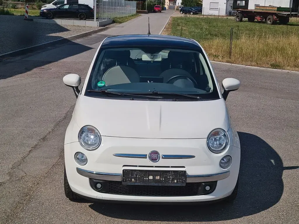 Gebraucht Fiat 500 Lounge 86 PS (63 kW) 2012 Weiß Kleinwagen