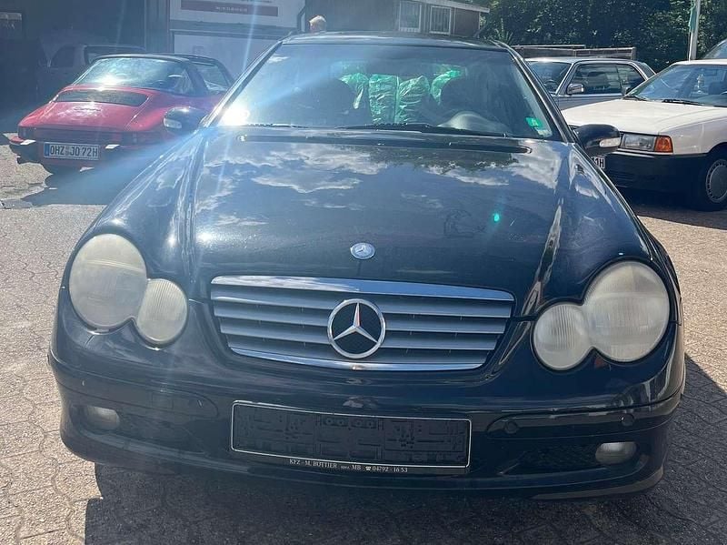 Schwarz Gebraucht 2001 Mercedes C230 Coupé | 1.250 € (Guter Preis) - Bild 1/4