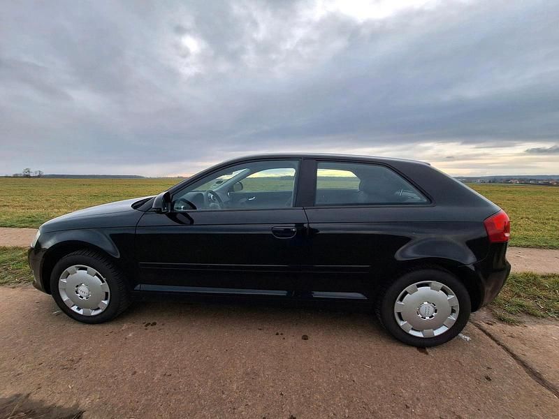 Gebraucht Audi A3 102 PS (75 kW) 2009 Schwarz Kleinwagen