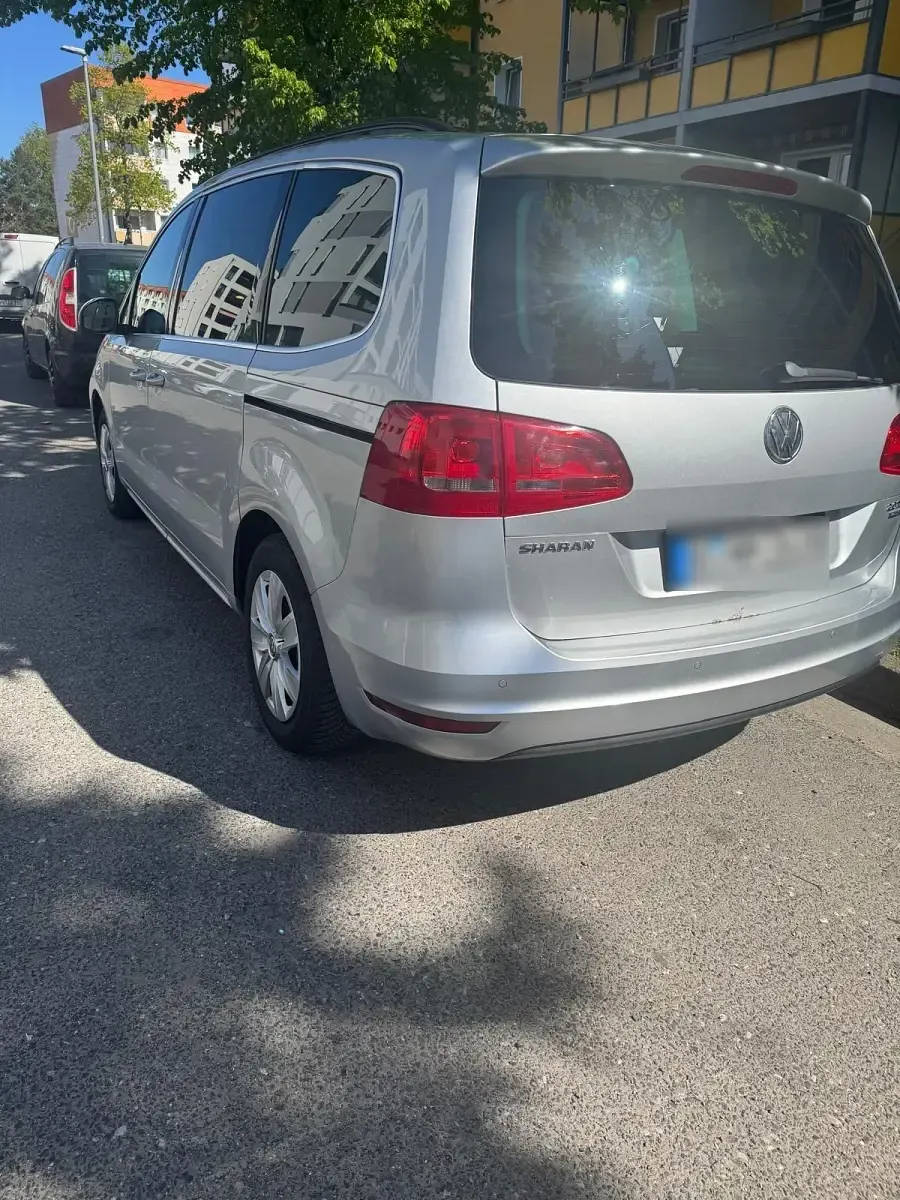 Gebraucht VW Sharan 140 PS (102 kW) 2011 Silber Van / Kleinbus