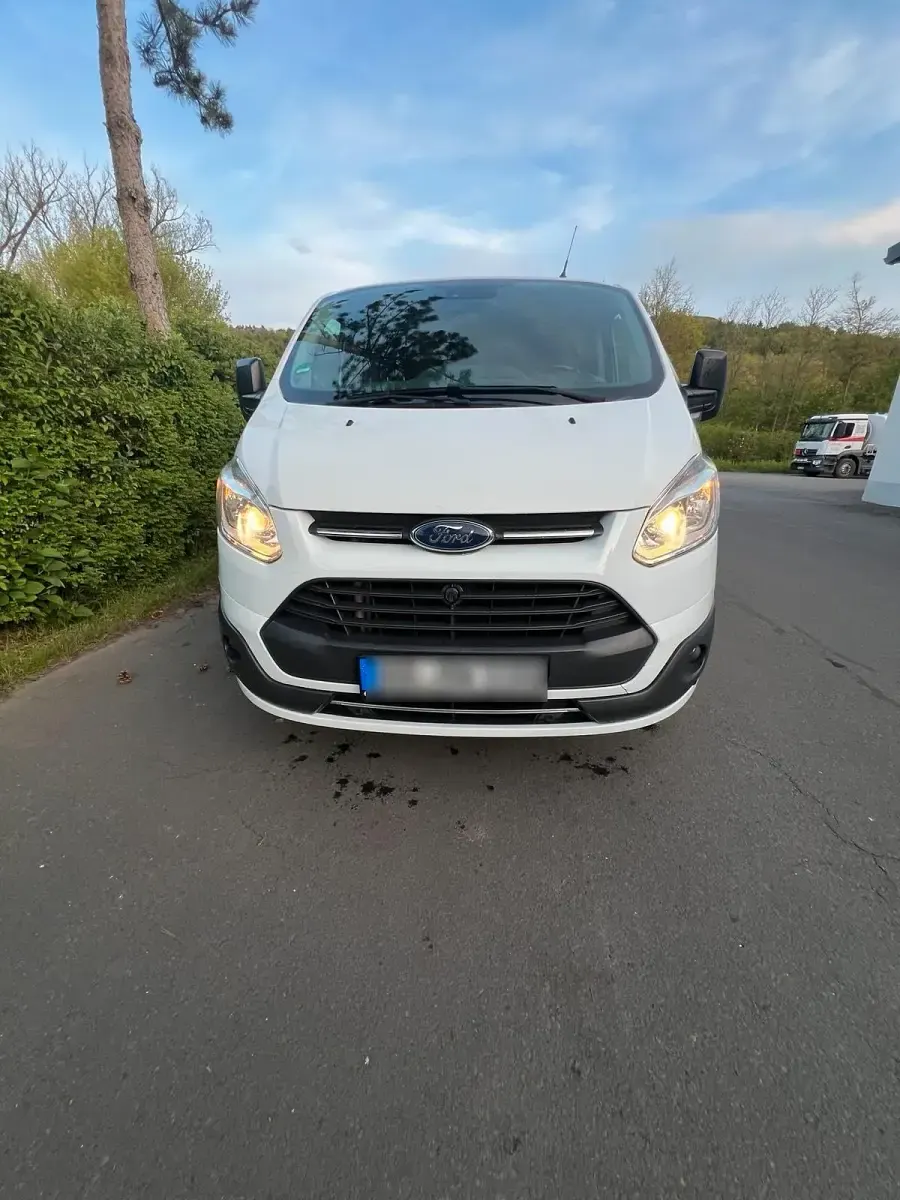 Gebraucht Ford Transit 131 PS (96 kW) 2017 Weiß Van