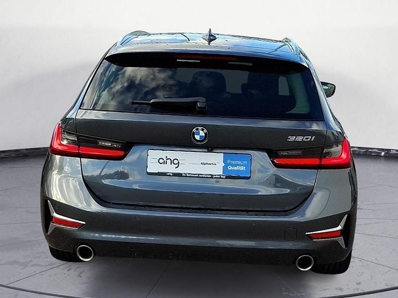 Gebraucht BMW 320 Luxury Line 184 PS (135 kW) 2021 Grau Kombi