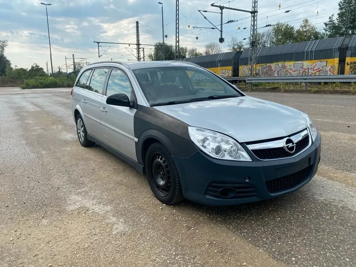 Gebraucht Opel Vectra 150 PS (110 kW) 2006 Silber Kombi