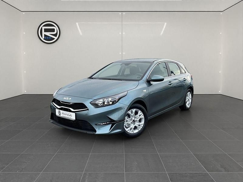 Gebraucht Kia Ceed Vision 99 PS (72 kW) 2024 Grau Kleinwagen