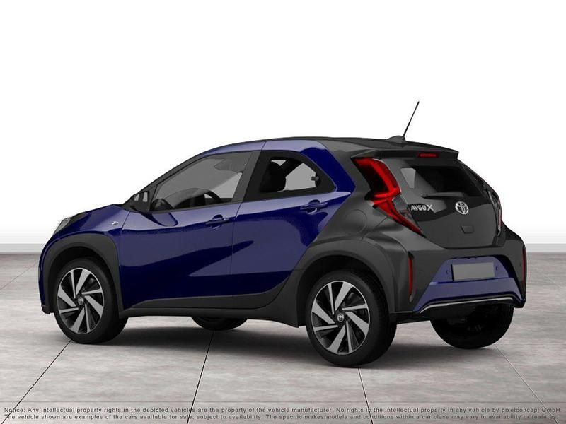 Gebraucht Toyota Aygo X Design 72 PS (52 kW) 2024 Blau SUV