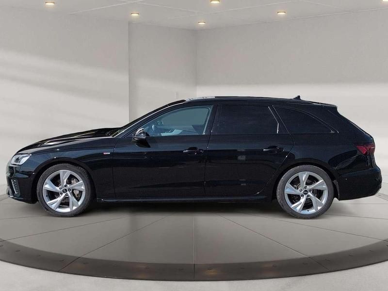 Gebraucht Audi A4 S-Line 204 PS (150 kW) 2023 Schwarz (mythosschwarz metallic) Kombi