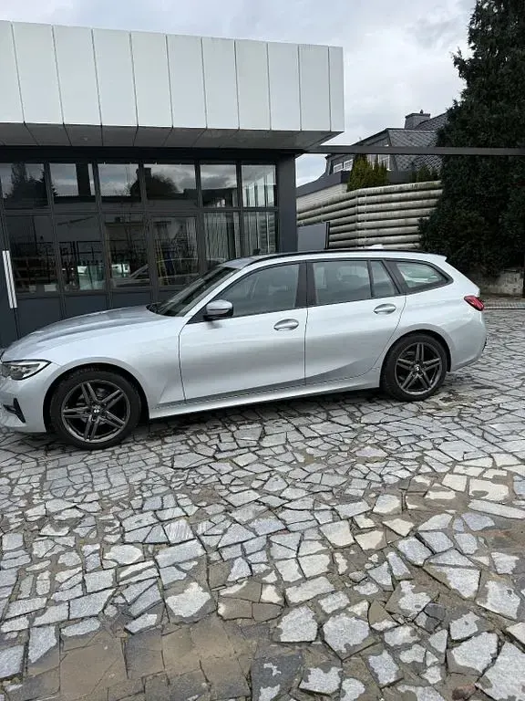 Second-hand BMW 320 190 CP (139 kW) 2021 Argintiu Break