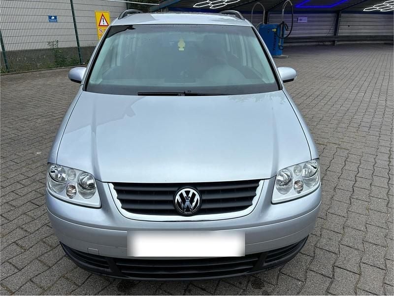 Silber Gebraucht 2005 VW Touran Van / Kleinbus | 1.500 € (Guter Preis) - Bild 1/4
