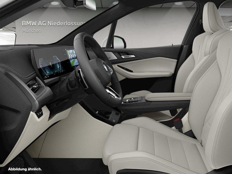 Gebraucht BMW 230e Active Tourer Performance 150 PS (110 kW) 2023 Weiß Van / Kleinbus