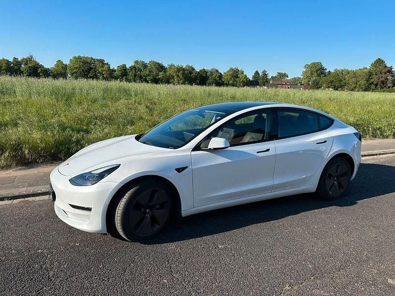 Gebraucht Tesla Model 3 366 kW (498 PS) 2021 Weiß Limousine