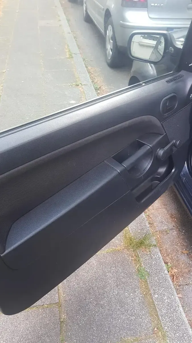 Gebraucht Ford Fiesta 60 PS (44 kW) 2005 Blau Kleinwagen
