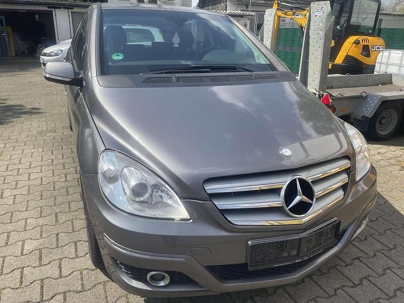 Second-hand Mercedes B160 95 CP (69 kW) 2010 Gri Monovolum