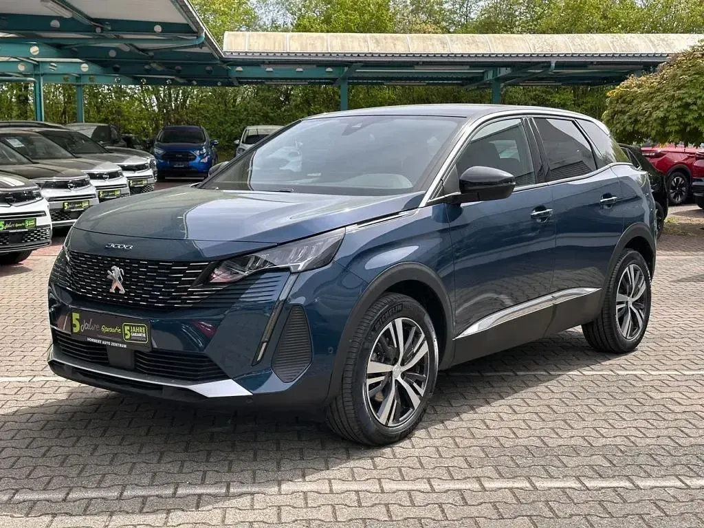 Gebraucht Peugeot 3008 Allure 131 PS (96 kW) 2023 Blau celebes (metallic) SUV