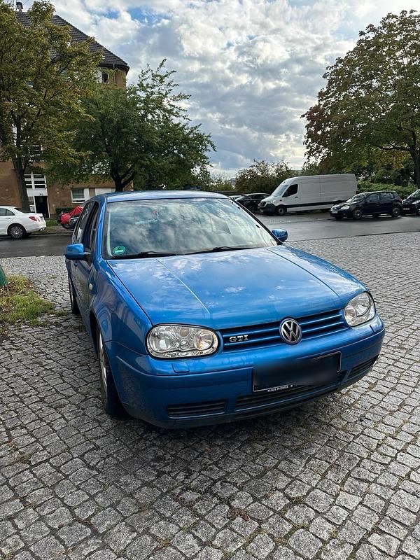 Blau Gebraucht 2020 VW Golf VII GTI Kleinwagen | 3.700 € - Bild 1/4