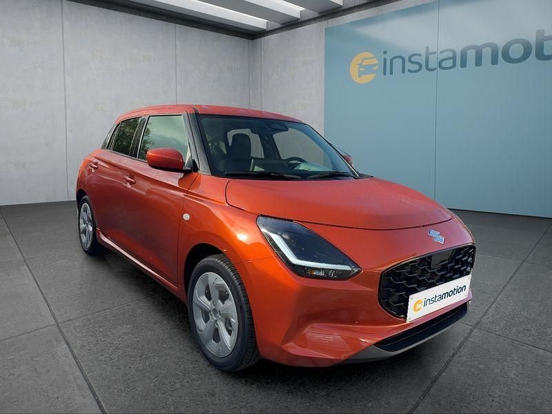 Neu Suzuki Swift 83 PS (61 kW) 2025 Orange Kleinwagen