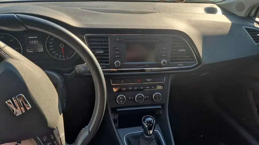 Gebraucht Seat Leon Style 105 PS (77 kW) 2013 Weiß Limousine