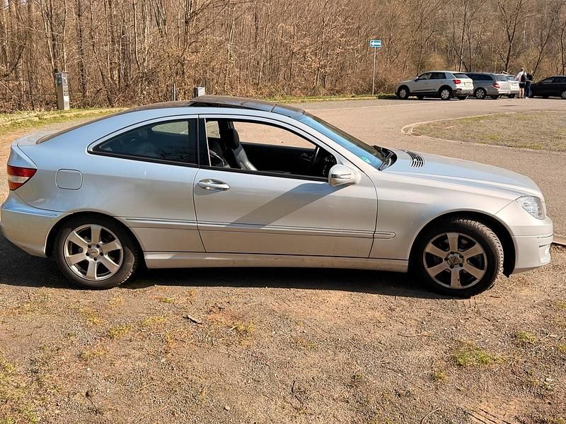 Gebraucht Mercedes CLC180 143 PS (105 kW) 2008 Silber Kleinwagen