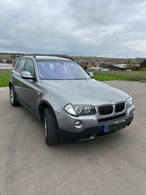 Grau Gebraucht 2010 BMW X3 Lifestyle SUV | 5.900 € (Guter Preis) - Bild 1/4