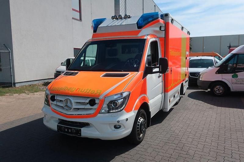 Weiß Gebraucht 2018 Mercedes Sprinter Van | 13.900 € - Bild 1/4