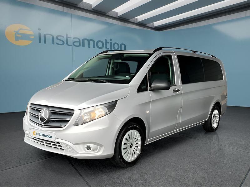Silber Gebraucht 2020 Mercedes Vito Van / Kleinbus | 43.249 € (Teuer) - Bild 1/4