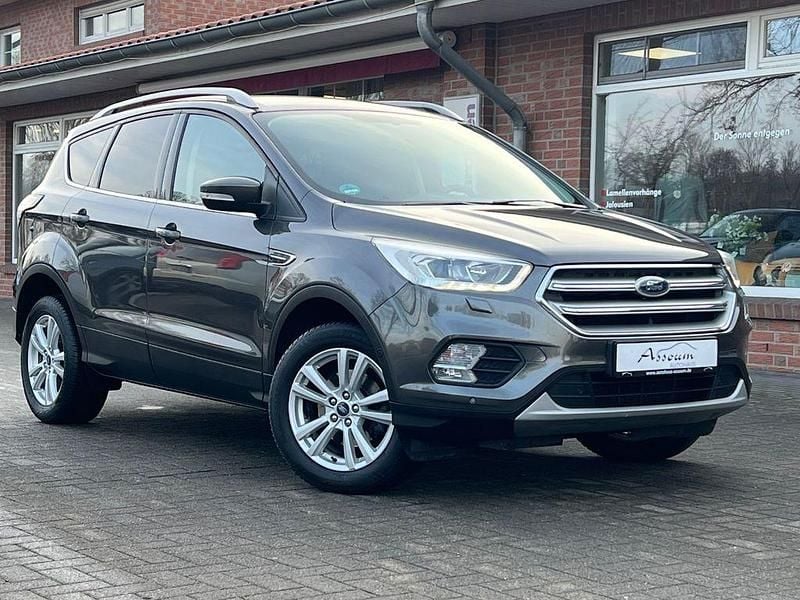 Gebraucht Ford Kuga Cool & Connect 120 PS (88 kW) 2018 Grau SUV