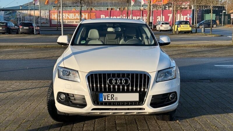 Weiß Gebraucht 2017 Audi Q5 SUV | 20.750 € (Fairer Preis) - Bild 1/4