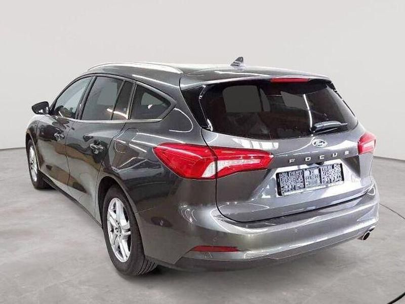 Gebraucht Ford Focus Cool & Connect 120 PS (88 kW) 2021 Grau Limousine