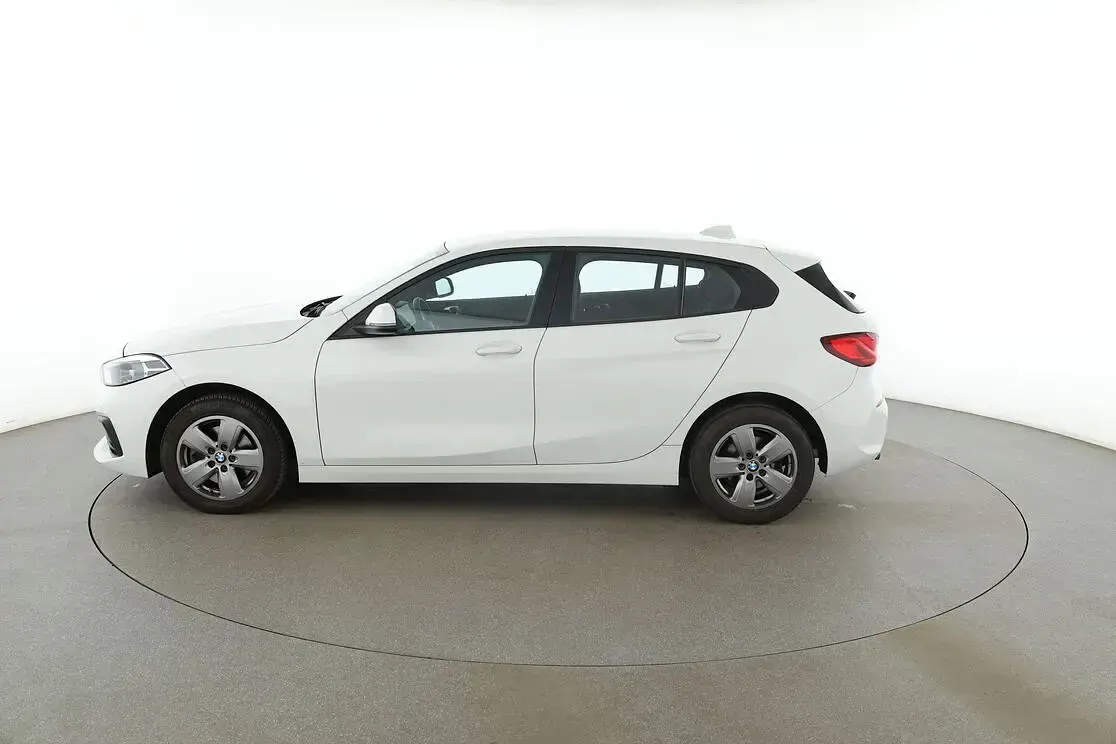 Gebraucht BMW 118 Advantage 2023 Weiß Kleinwagen