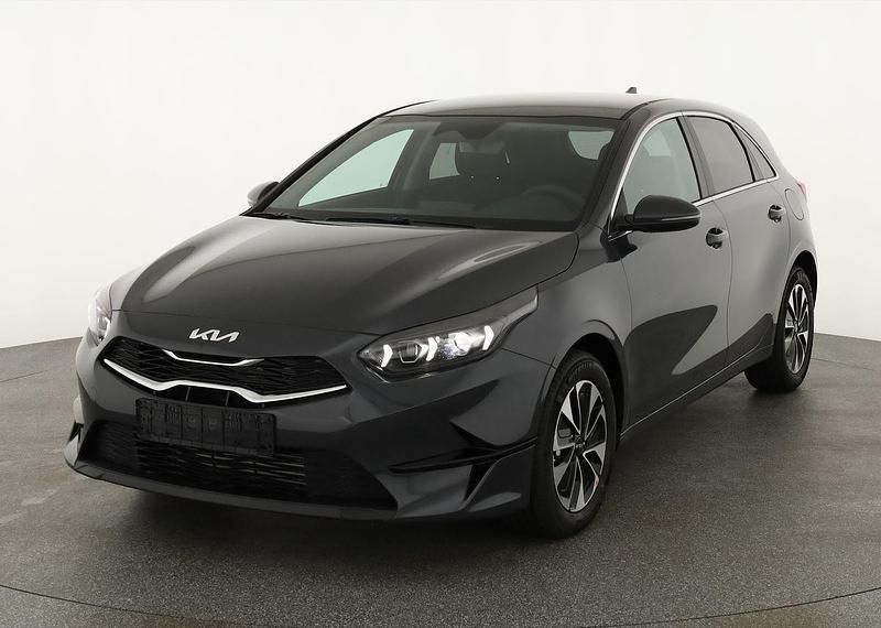 Pentametal metallic Neu 2025 Kia Ceed | 26.470 € (Fairer Preis) - Bild 1/4