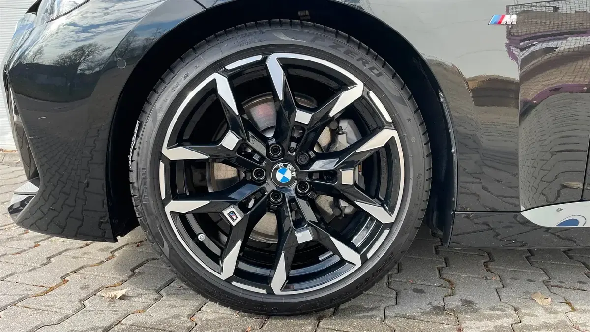 Gebraucht BMW 230 Coupé Efficient Dynamics 245 PS (180 kW) 2025 Saphirschwarz metallic Coupé