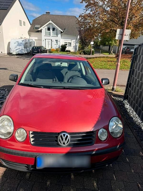 Rot Gebraucht 2003 VW Polo Basis Kleinwagen | 800 € (Guter Preis) - Bild 1/4