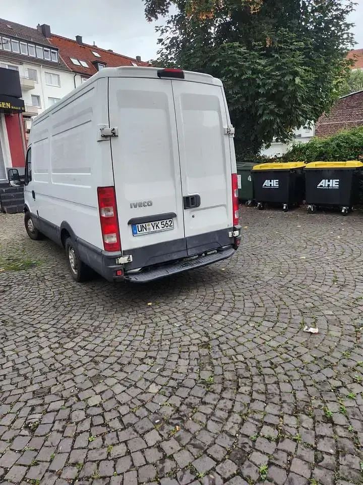 Gebraucht Iveco Daily 126 PS (92 kW) 2011 Weiß Van