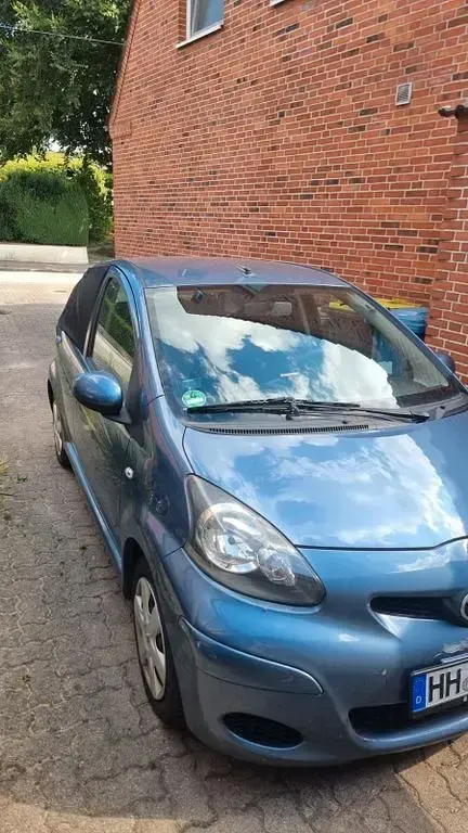 Gebraucht Toyota Aygo 68 PS (50 kW) 2009 Blau Kleinwagen