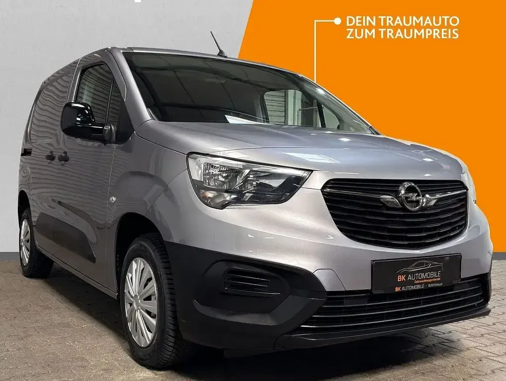 Gebraucht Opel Combo 102 PS (75 kW) 2023 Quartz/artense grey Van / Kleinbus