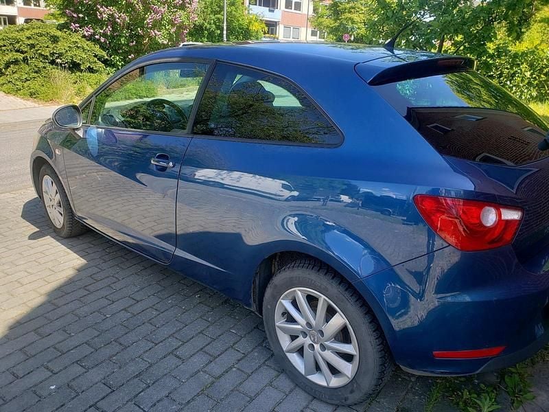 Gebraucht Seat Ibiza 2011 Blau Kleinwagen