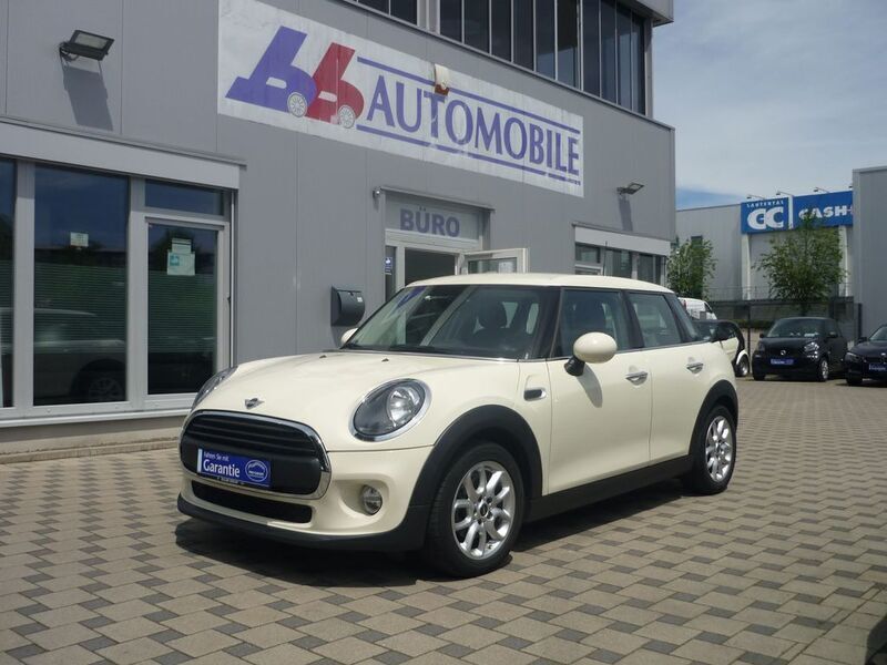 Weiß Gebraucht 2018 Mini One D Pepper Kleinwagen | 13.590 € (Etwas zu teuer) - Bild 1/4