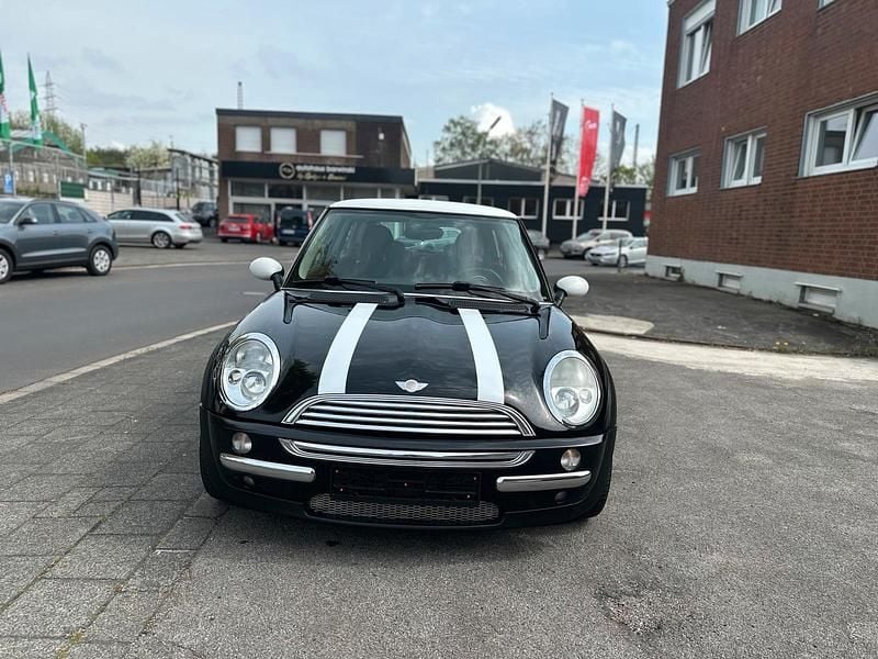 Gebraucht Mini Cooper 115 PS (84 kW) 2004 Schwarz Kleinwagen
