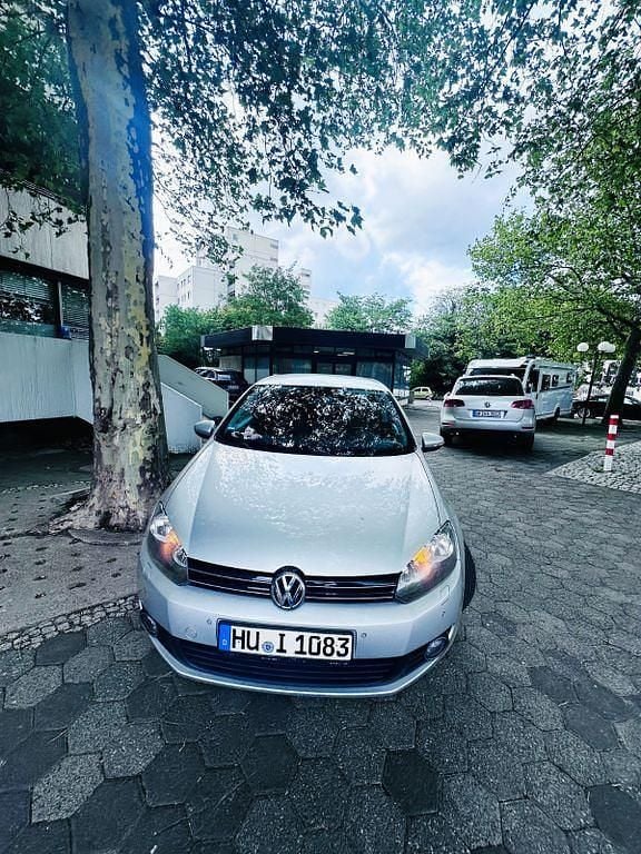 Schwarz Gebraucht 2010 VW Golf Limousine | 4.000 € (Fairer Preis) - Bild 1/4