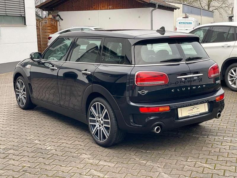 Gebraucht Mini Cooper S Clubman 178 PS (130 kW) 2021 Enigmatic black Kombi