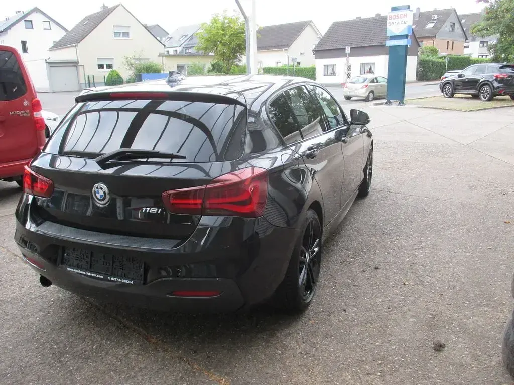 Gebraucht BMW 118 M Sport 136 PS (100 kW) 2018 Schwarz Limousine