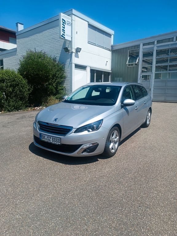 Silber Gebraucht 2015 Peugeot 308 Allure Kombi | 13.999 € (Fairer Preis) - Bild 1/4