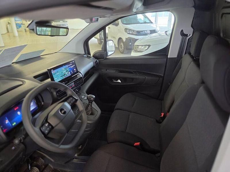 Neu Opel Combo Basis 102 PS (75 kW) 2026 Grau Van / Kleinbus