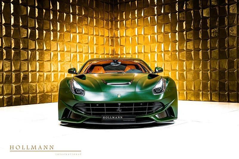Gebraucht Ferrari F12 780 PS (573 kW) 2015 Verde opaco finish Coupé